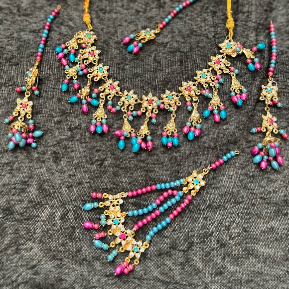 Indian Pakistani jhumka tikka earrings necklace set - Picture 7 of 16